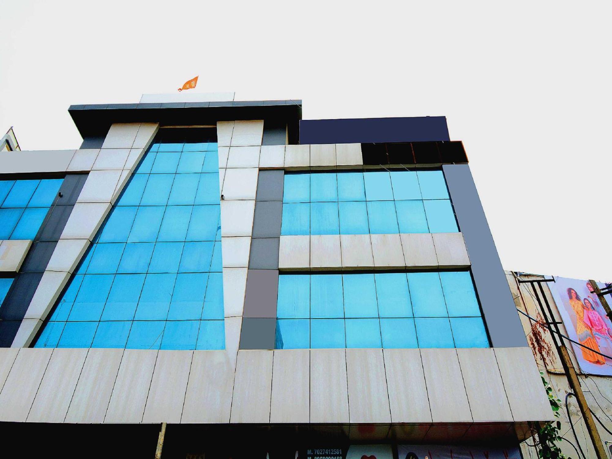 โอโย 36908 โฮเต็ล พาร์ควิว Hotel Bhiwani ภายนอก รูปภาพ