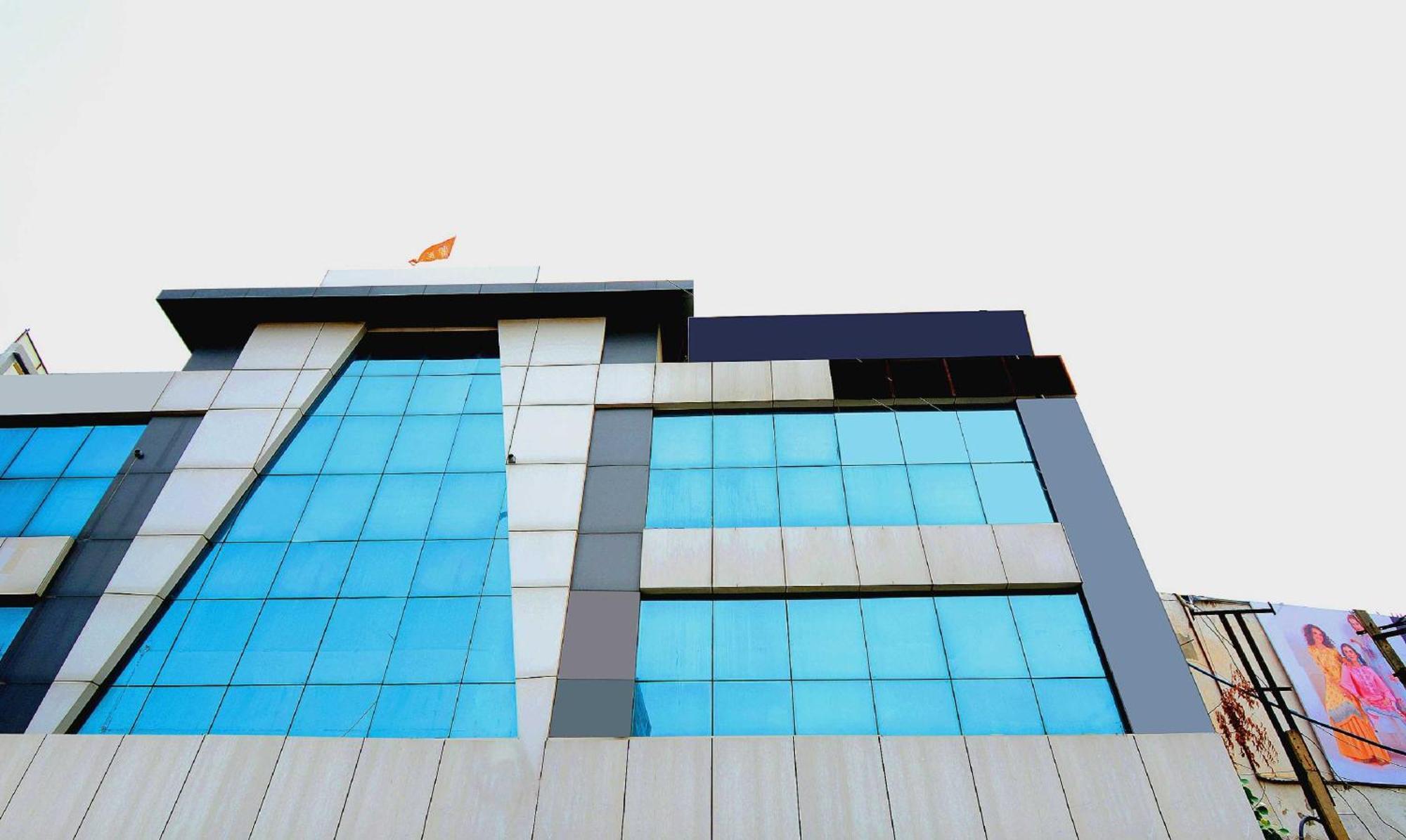 โอโย 36908 โฮเต็ล พาร์ควิว Hotel Bhiwani ภายนอก รูปภาพ