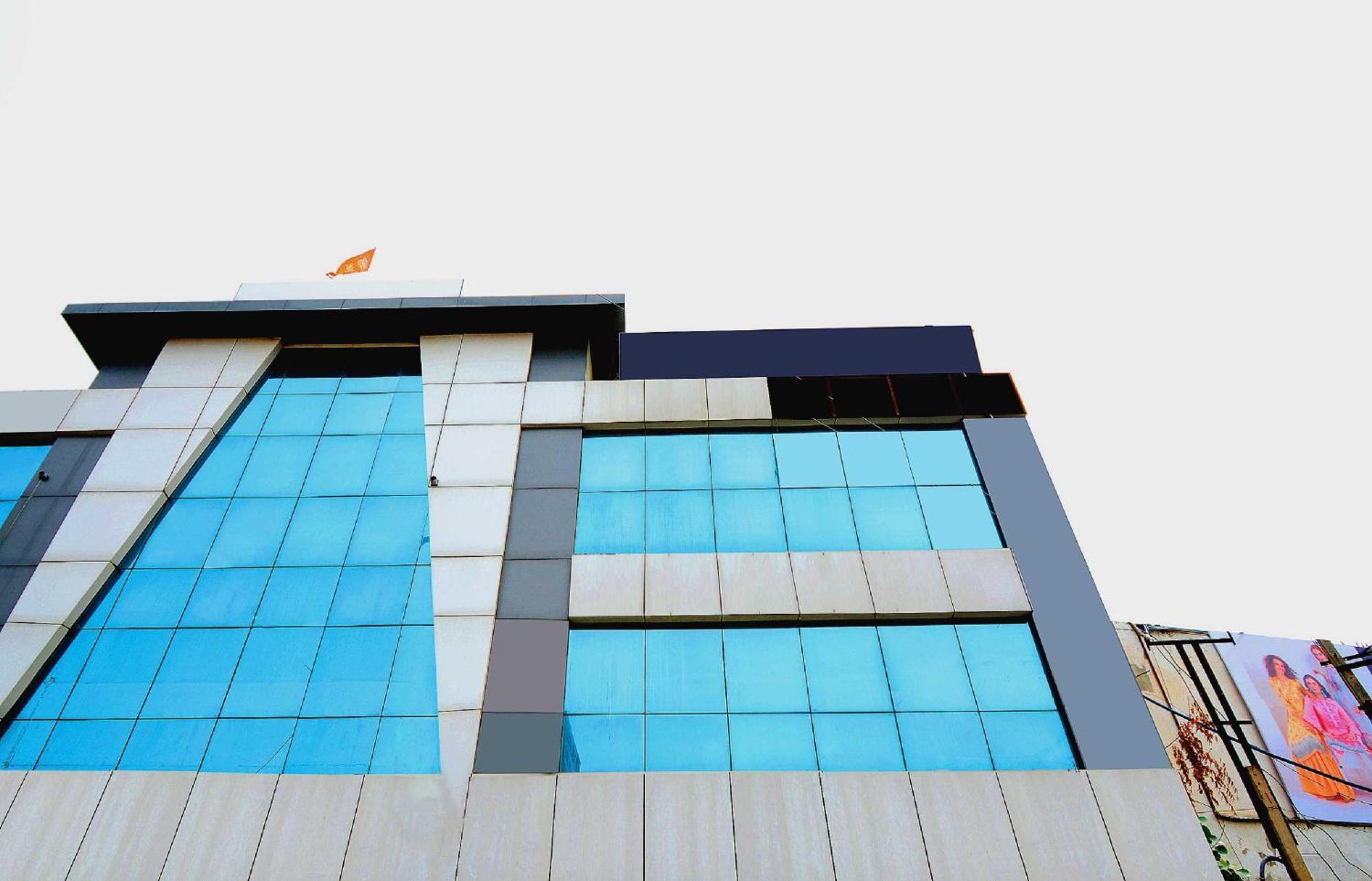 โอโย 36908 โฮเต็ล พาร์ควิว Hotel Bhiwani ภายนอก รูปภาพ